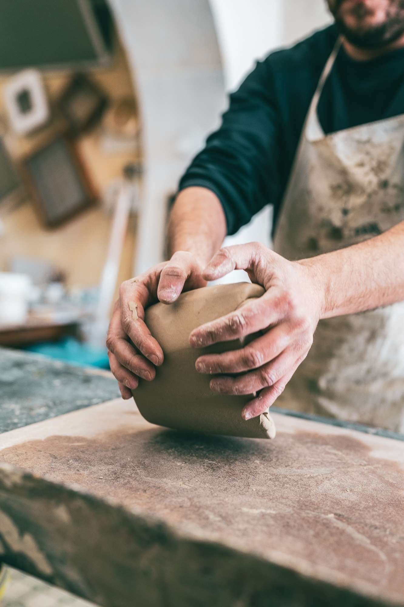 la-preparazione-argilla-grottega-ceramica-di-laterza-maiolica-puglia